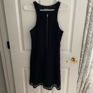 Express, size 6, lace dress with front zip detail